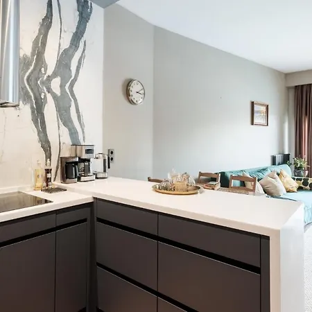 Apartament Sleek Flat W Balcony 10 Min To Istiklal Avenue