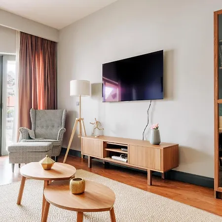 Apartament Sleek Flat W Balcony 10 Min To Istiklal Avenue *